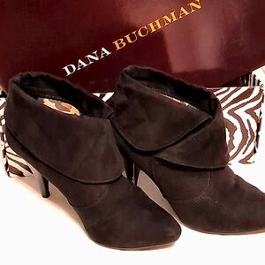 Dana Buchman Roswell Black High Heel Bootie Fold over top Pointed Toe sz 8